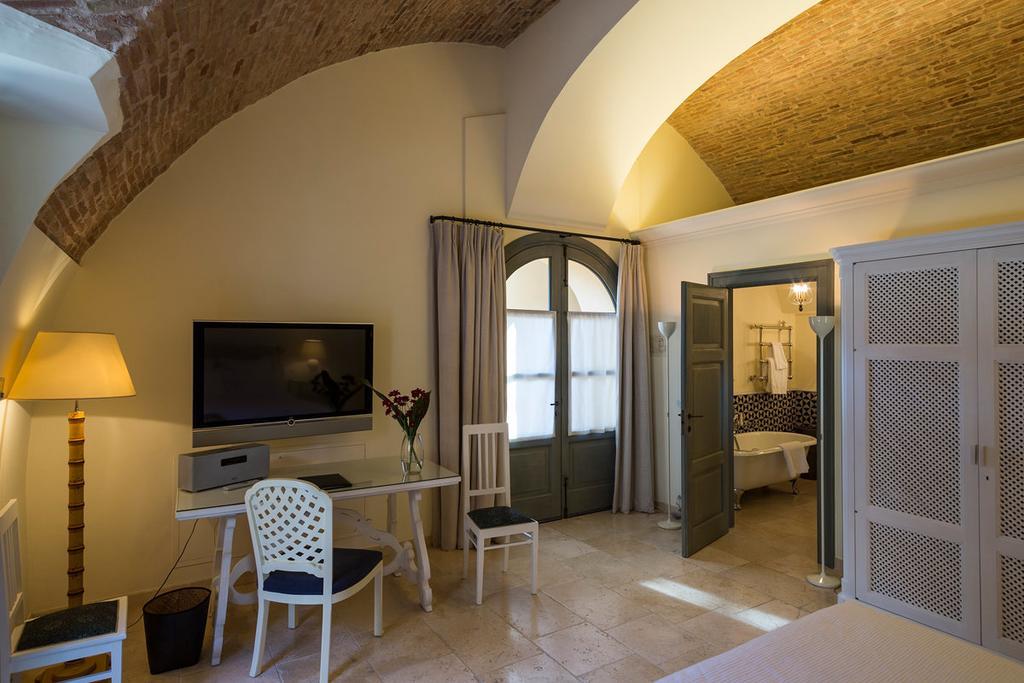 Palazzo Margherita Bernalda Eksteriør billede